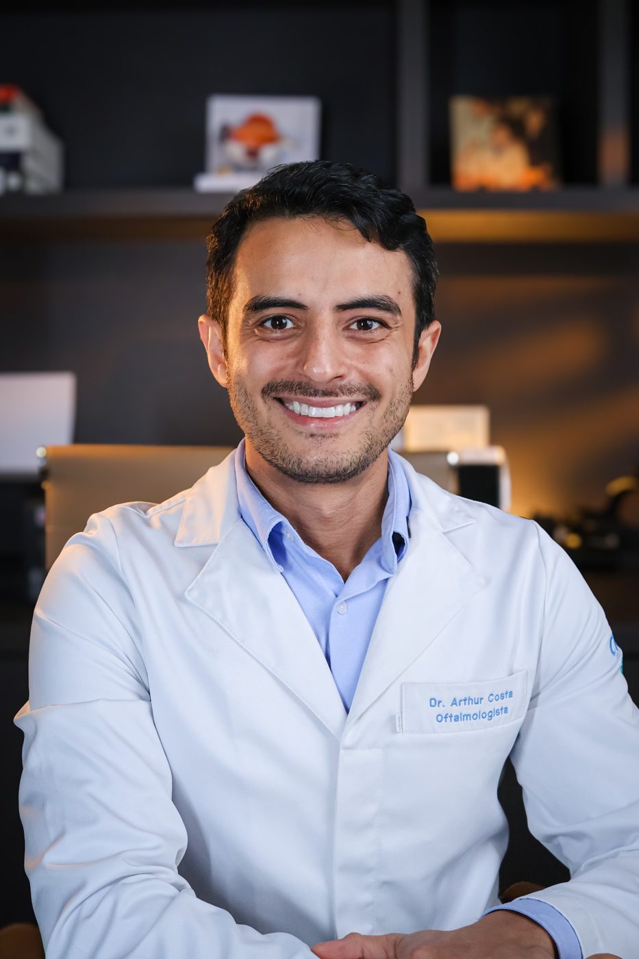 Dr. Arthur Costa, oftalmologista especialista em córnea e cirurgia refrativa